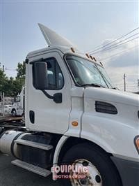 2015 Freightliner CASCADIA