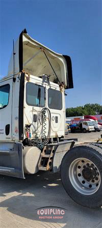 2016 Freightliner CASCADIA