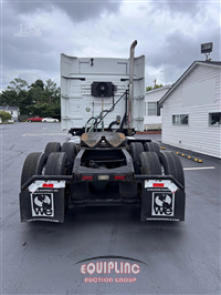 2014 Volvo VNL630