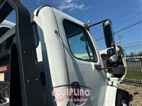 2018 Freightliner M2