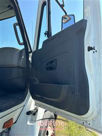 2014 International 8600