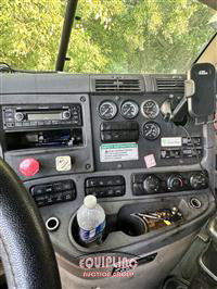 2013 Freightliner CASCADIA