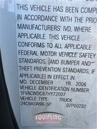 2007 Freightliner M2 106