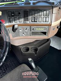 2014 VOLVO TRUCK VNM