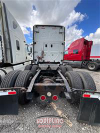 2014 Freightliner Cascadia