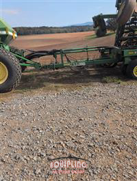 1997 John Deere 1850 & JOHN DEERE 787 SEED CAR
