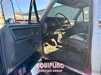 1997 Ford F800