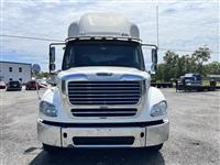 2011 Freightliner M2