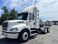 2011 Freightliner M2