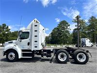 2011 Freightliner M2