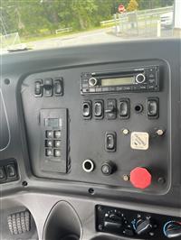 2011 Freightliner M2 112