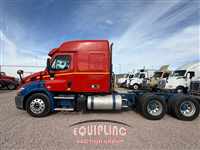 2017 Freightliner Cascadia CA113SLP
