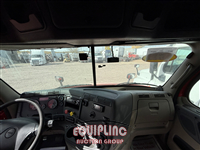 2017 Freightliner Cascadia CA113SLP