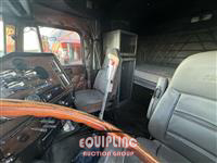 2007 Freightliner FLD132