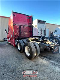 2015 Freightliner CA125SLP