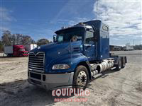 2015 Mack CXU613