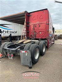 2020 Freightliner CASCADIA