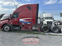 2020 Freightliner CASCADIA 126