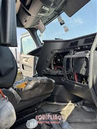 2020 Freightliner CASCADIA