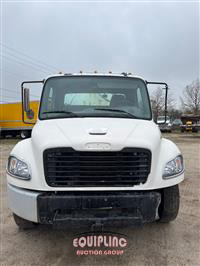 2003 Freightliner M2