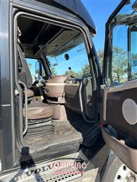 2016 VOLVO TRUCK VNL