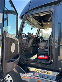 2016 VOLVO TRUCK VNL