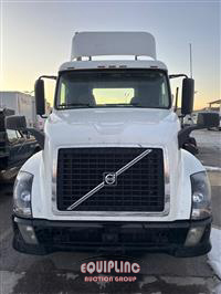 2013 VOLVO TRUCK VNL