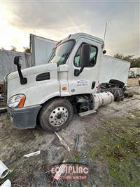 2016 Freightliner CASCADIA