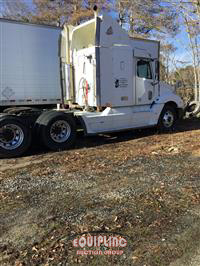 2005 Freightliner CL120