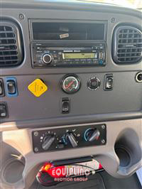 2016 Freightliner Business Class M2