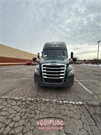 2020 Freightliner CASCADIA