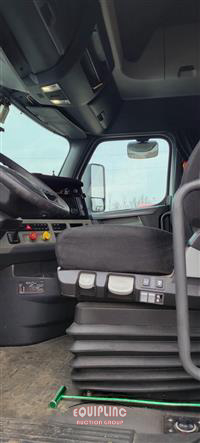 2018 Freightliner CASCADIA