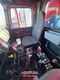 1998 Mack CH613