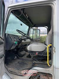 2000 Freightliner FL70