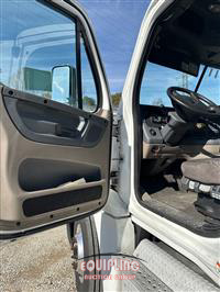 2019 Freightliner CASCADIA