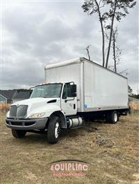 2018 International 4300 26FT BOX TRUCK