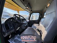 2015 Freightliner M2