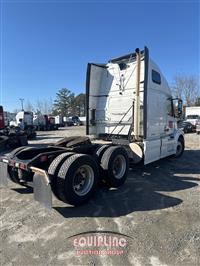 2015 VOLVO TRUCK VNL