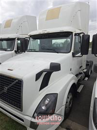 2014 Volvo VNL300