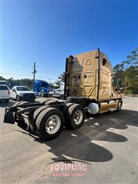 2013 Freightliner CASCADIA