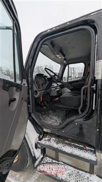 2016 Freightliner M2