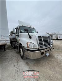 2016 Freightliner CA125DC