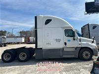 2015 Freightliner CASCADIA