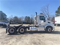 2018 Peterbilt 579 Day Cab