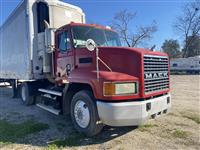 2002 Mack CH612