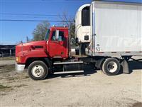 2002 Mack CH612