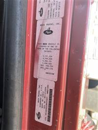 2002 Mack CH612