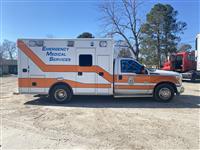 2015 Ford F350 AMBULANCE