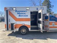 2015 Ford F350 AMBULANCE