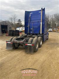 2020 Volvo VNL860